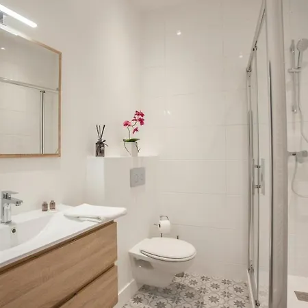 Lannexe Du Petit Palais Apartment