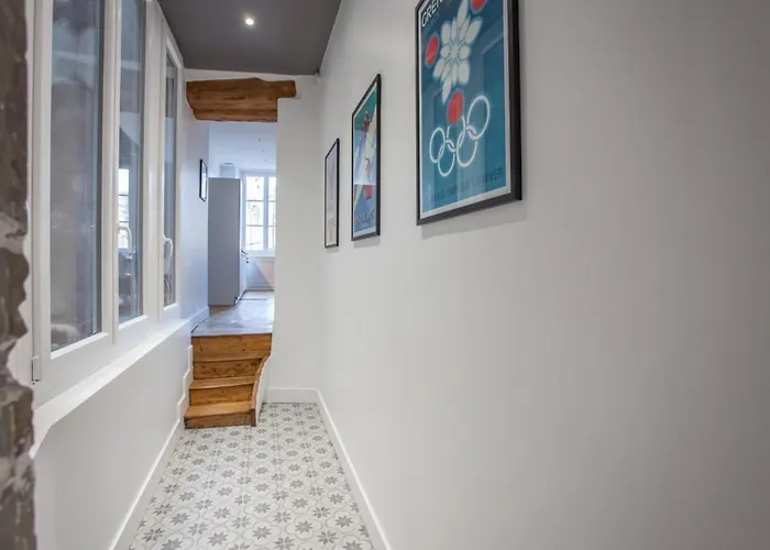 Lannexe Du Petit Palais *