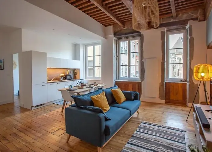 Lannexe Du Petit Palais *